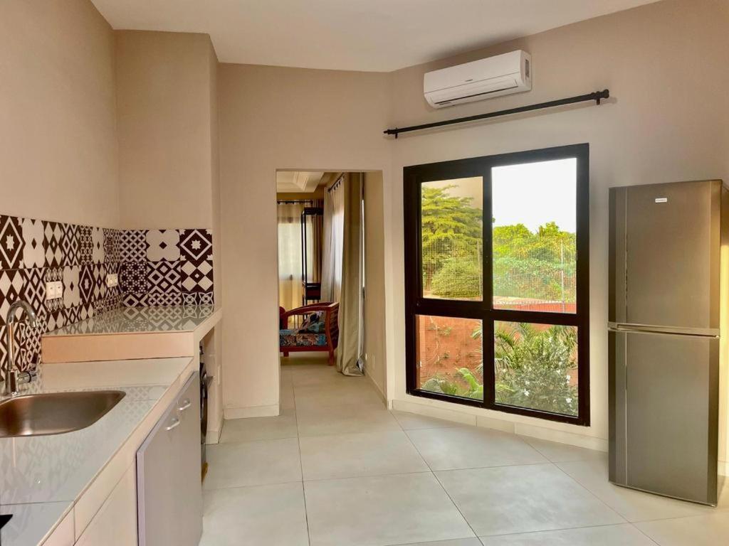 Le Kentia Hotel Lomé Kültér fotó